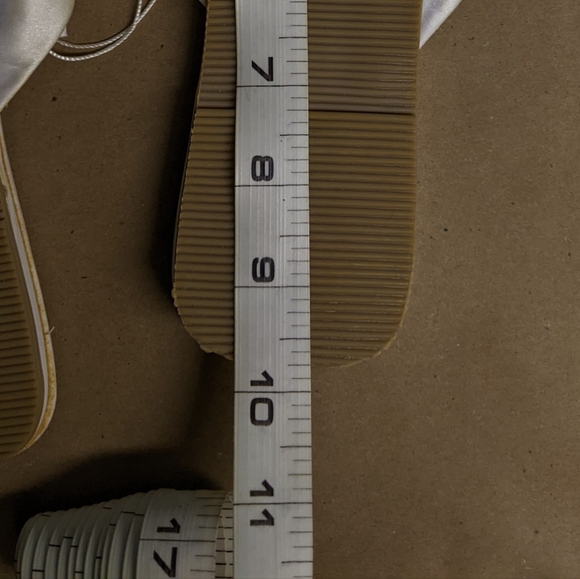 Real Vintage Floral Embroidered Silk Women's Slippers White Size EU 38 UK 5 US 7 - Picture 3 of 7